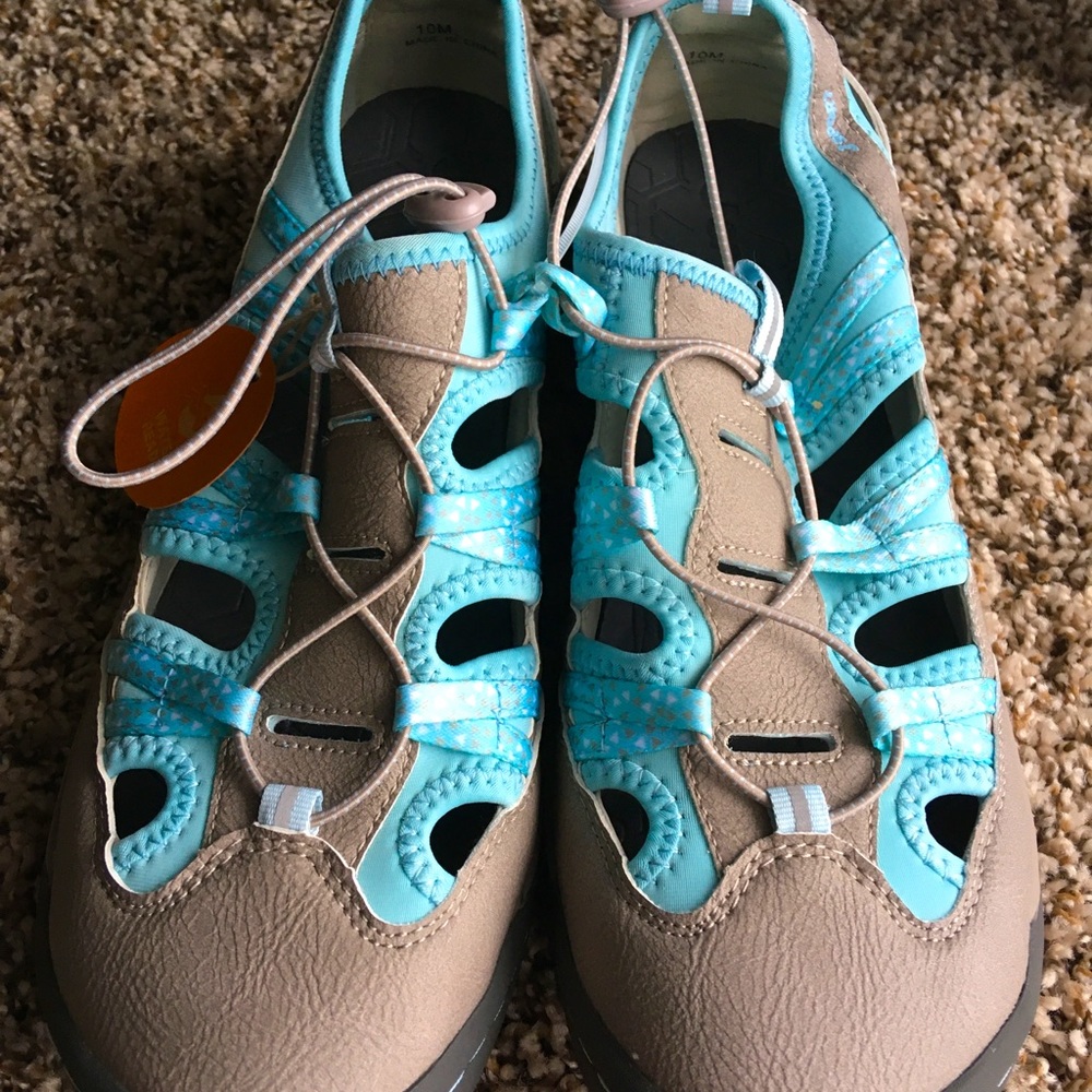 Jambu JSport Hibiscus Vegan Bungee Shoes
